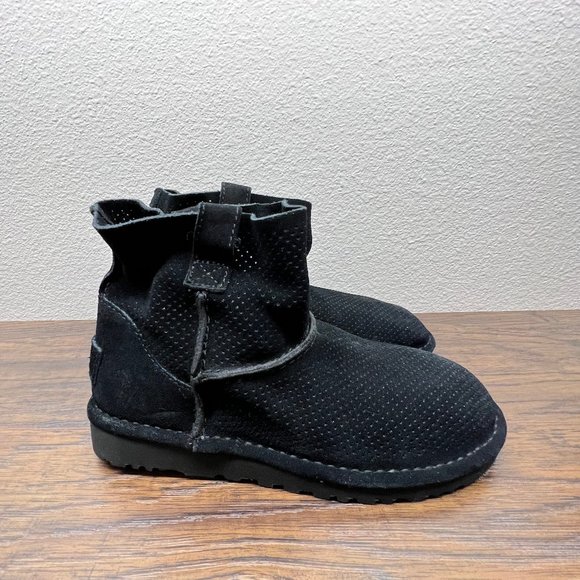 UGG Australia Women’s Black Classic Unlined Mini Perforated Boots1016852 5 - Picture 1 of 9